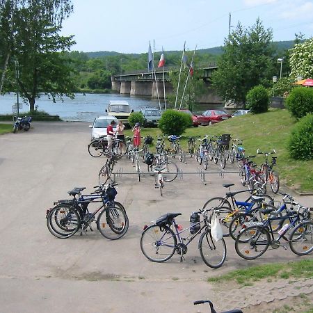 Gaestezimmer Auf Dem Campingplatz Konz Exterior foto
